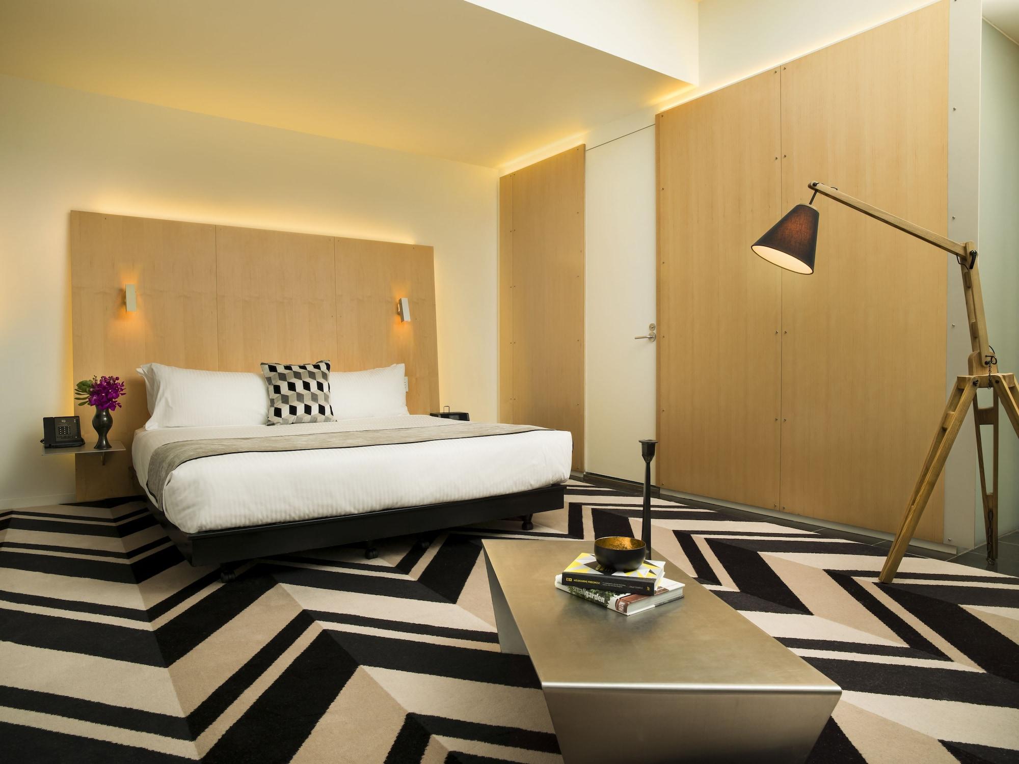 Adelphi Hotel Melbourne Exterior foto A room at the hotel